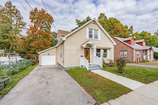14 N Chatham St, Springfield, MA 01109