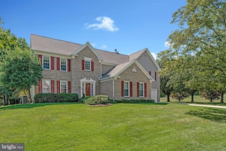 8300 Greentree Manor Ln, Fairfax Station, VA 22039