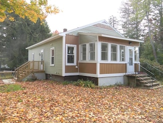 158 E River St, Orange, MA 01364