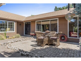 5585 NW Tamarron Place, Portland, OR 97229