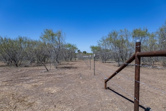 0 Spanish Oak Rd, Dale, TX 78616
