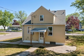 535 5th Ave NE, Saint Cloud, MN 56304