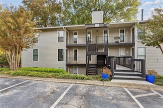 401 Park Ridge Cir, Marietta, GA 30068