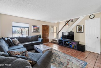 8653 S 51st St Unit 2, Phoenix, AZ 85044