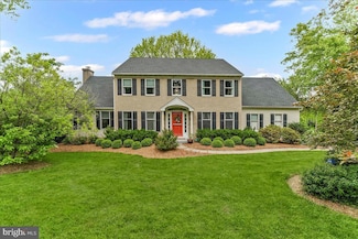 11 White Oak Dr, West Grove, PA 19390