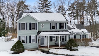 3 Springwood Dr, Hooksett, NH 03106