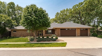 2006 Glendale Hills Dr NE, Rochester, MN 55906