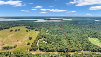 6099 Emu Ln, Marietta, OK 73448