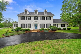 2301 Manor Ridge Dr, Chesterfield, MO 63017