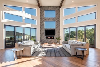 3727 Lakebriar Place, Santa Rosa, CA 95403