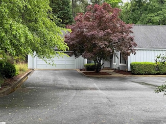 151 Woodbridge Rd Unit 201, Greenwood, SC 29646