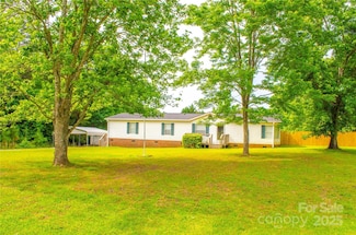 745 Rock Castle Dr, York, SC 29745