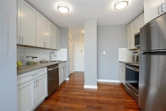 100 Manhattan Ave Unit 205, Union City, NJ 07087