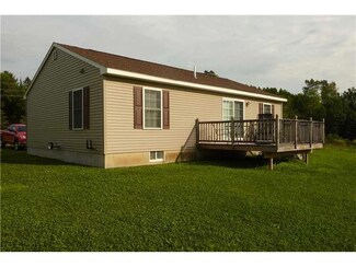 952 Eastern Ave, Holden, ME 04429