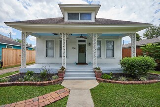 1002 E 25th St, Houston, TX 77009