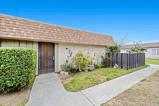 222 Holiday Way Unit 1, Oceanside, CA 92057