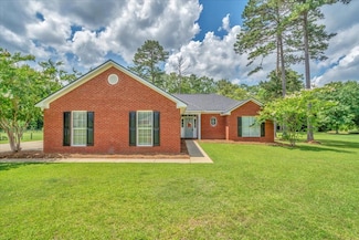 247 Willow Lake Dr, Leesburg, GA 31763