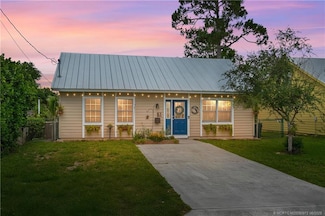 5550 SE Colee Ave, Stuart, FL 34997
