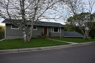715 W Side Dr, Richland Center, WI 53581