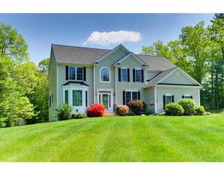 11 Chipper Dr, South Grafton, MA 01560