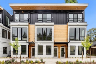 4222 SW 100th St, Seattle, WA 98146