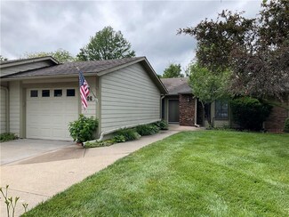 506 Spring Dr, Raymore, MO 64083