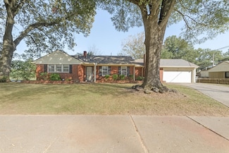 1370 Vera Cruz St, Memphis, TN 38117