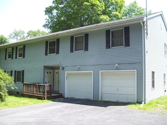 1504 Cherry Lane Rd Unit B, East Stroudsburg, PA 18301
