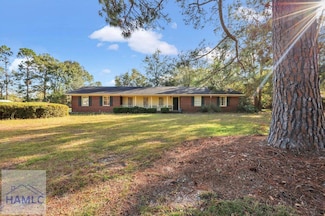 135 Glynn St, Jesup, GA 31545