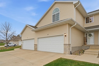 3335 Stoneview Cir SW Unit 3335, Cedar Rapids, IA 52404