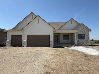 3034 NW Beechwood Dr, Grimes, IA 50111