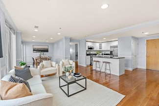 70 Adams St Unit 2L, Hoboken, NJ 07030