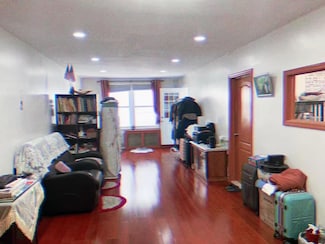 14430 Sanford Ave Unit 4T, Flushing, NY 11355