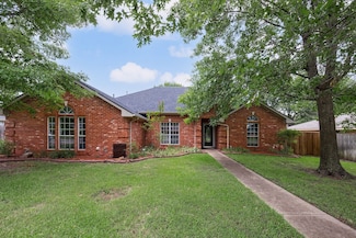 1102 Churchill Ln, Greenville, TX 75402