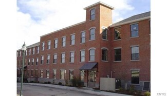 28 Maple St Unit 104, Marcellus, NY 13108