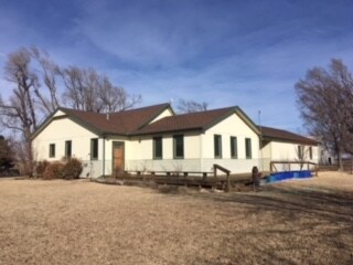 930 NW 20 Ave, Harper, KS 67058