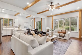 92 W Village Ct, Midway, UT 84049