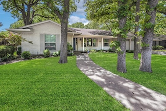 1822 Holm Oak St, Arlington, TX 76012