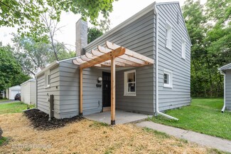 5708 Clover Ln, Greendale, WI 53129