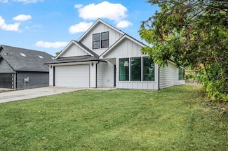 201 E Tutt St, Howe, TX 75459