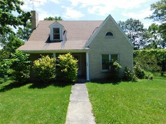 110 Cramer Ave, Bentleyville, PA 15314