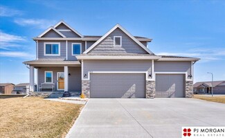 7353 N 165th St, Bennington, NE 68007