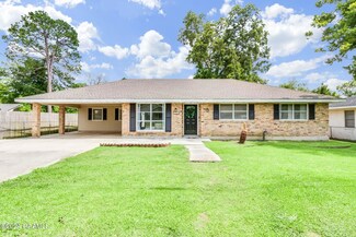 309 Voorhies St, Breaux Bridge, LA 70517