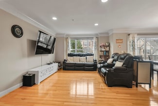 197 Blue Heron Dr Unit 2707, Secaucus, NJ 07094