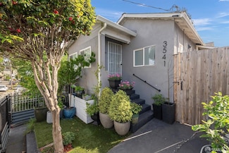 3541 Custer St, Oakland, CA 94601