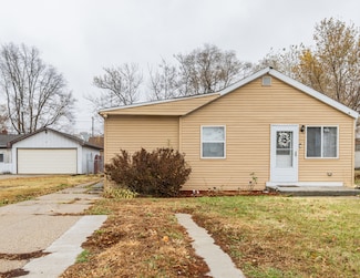 2730 9th St, Rockford, IL 61109