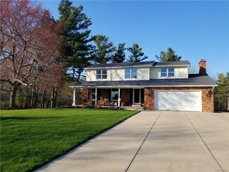 11 Beaverbrook Ct, Depew, NY 14043