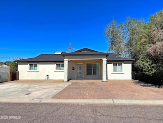 1245 N Oakleaf Dr, Phoenix, AZ 85008