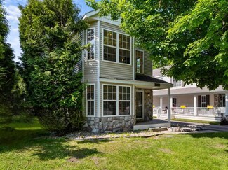 104 Elm St, Charlevoix, MI 49720