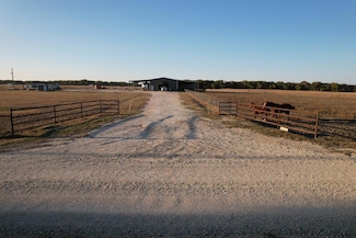 13831 County Road 101, Grandview, TX 76050